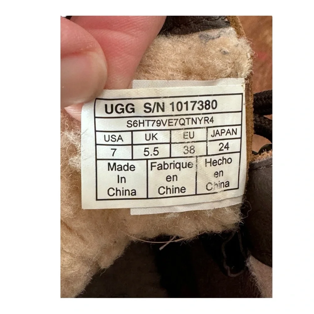 UGG Azaria Waterproof Leather Suede Ankle Boot Chestnut Women’s Size 7